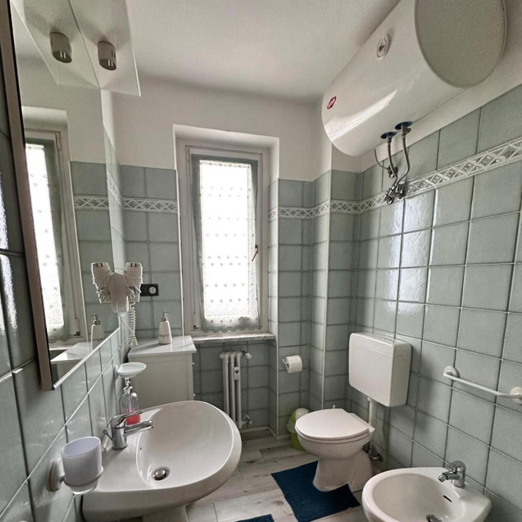 Arc En Ciel Apartment Aosta Bagian luar foto
