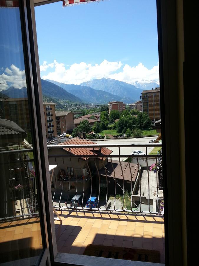 Arc En Ciel Apartment Aosta Bagian luar foto